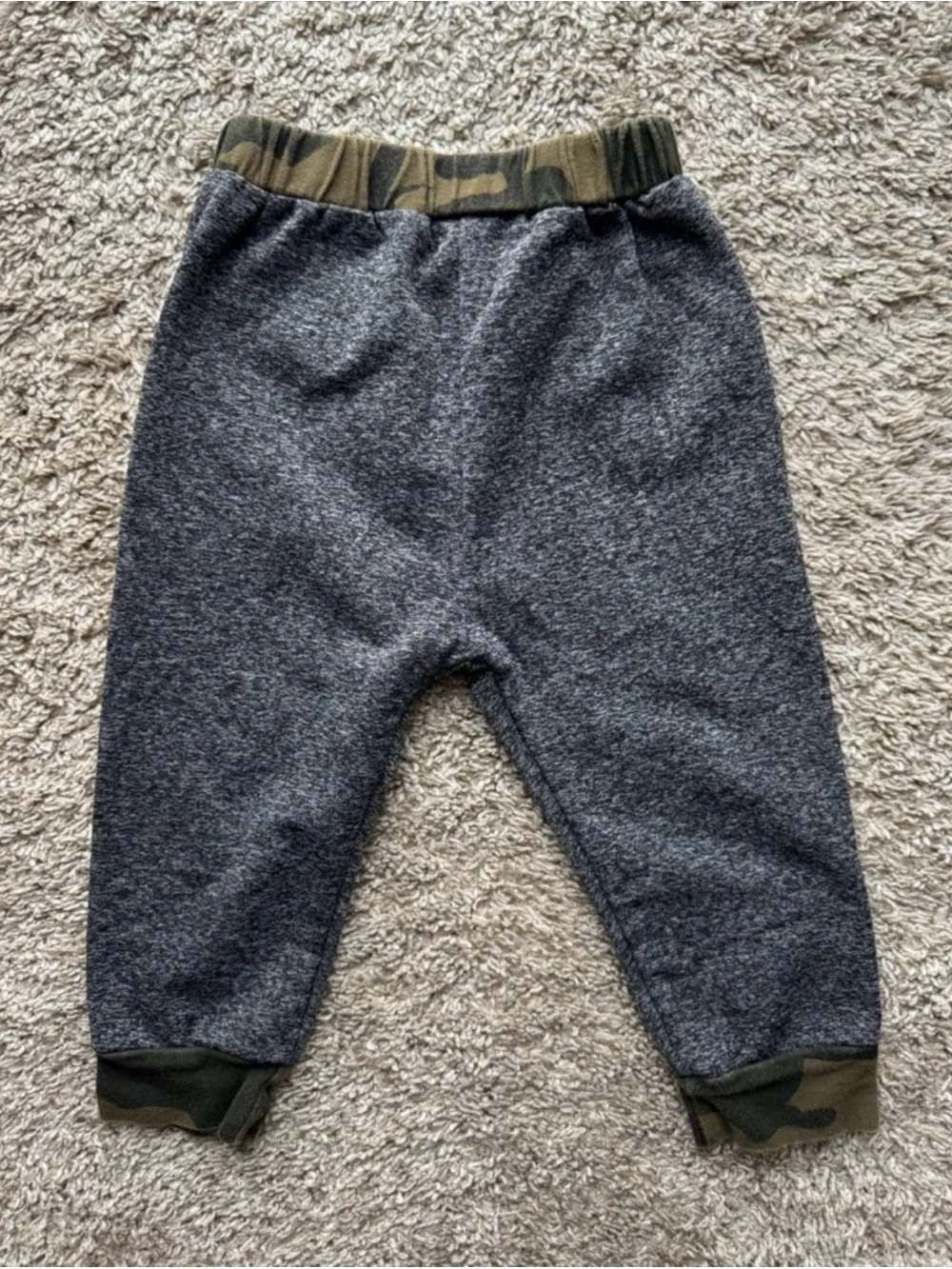 Toddler Boys Dinosaur Camo Hoodie & Jogger Pants Set Size 12-18M